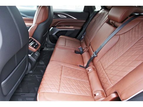 New 2027 Cadillac Lyriq Signature Luxury w/ Nappa Leather Package AWD/4WD image 7