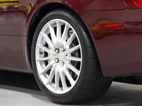 Used 2006 Aston Martin DB9 Volante RWD image 33