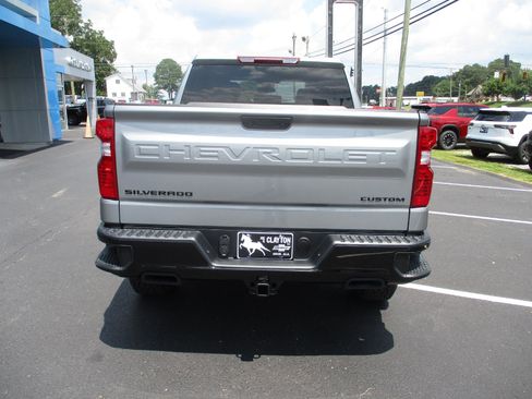New 2026 Chevrolet Silverado 1500 Custom Trail Boss w/ Dark Appearance Package image 4
