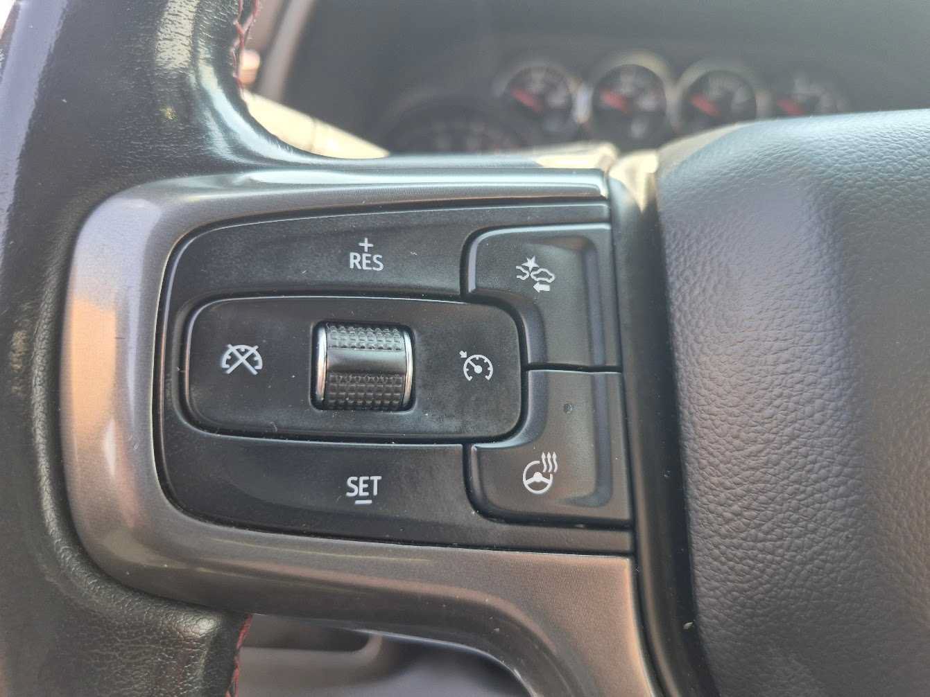 Used 2021 Chevrolet Tahoe RST w/ Luxury Package AWD/4WD image 18
