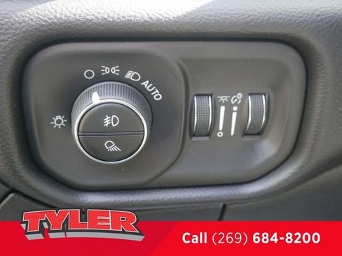 New 2026 RAM 1500 Big Horn AWD/4WD image 24