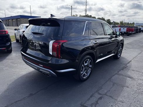Used 2024 Hyundai Palisade SEL w/ Premium Package image 2