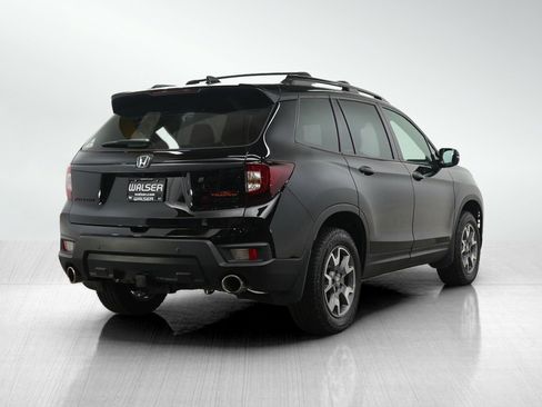 Used 2023 Honda Passport TrailSport image 5
