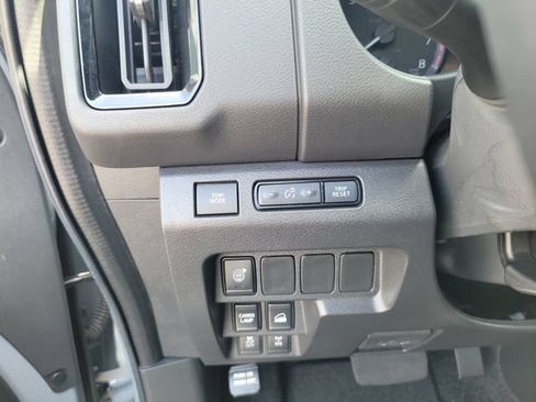 Used 2025 Nissan Frontier PRO-4X AWD/4WD image 29