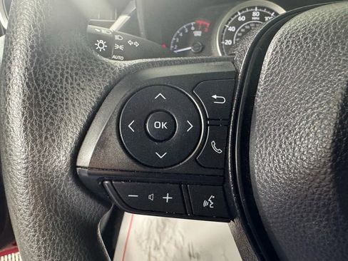 Used 2022 Toyota Corolla LE image 15