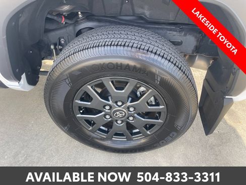 Used 2025 Toyota 4Runner SR5 RWD image 12