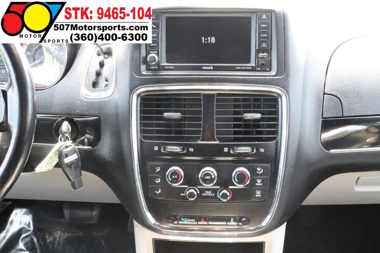 Used 2019 Dodge Grand Caravan SXT FWD image 19