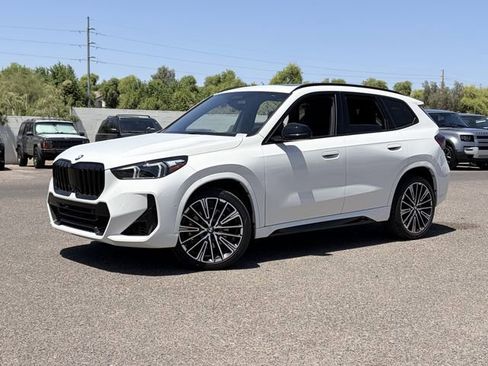 Used 2023 BMW X1 xDrive28i w/ Premium Package AWD/4WD image 2