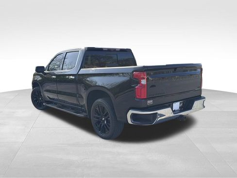 Used 2022 Chevrolet Silverado 1500 LTZ w/ Technology Package AWD/4WD image 5