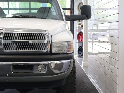 Used 1999 Dodge Ram 2500 Truck 4x4 Quad Cab image 52