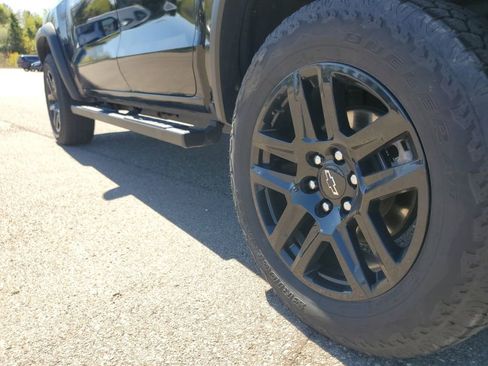 Used 2024 Chevrolet Colorado Trail Boss w/ Advanced Trailering Package AWD/4WD image 26