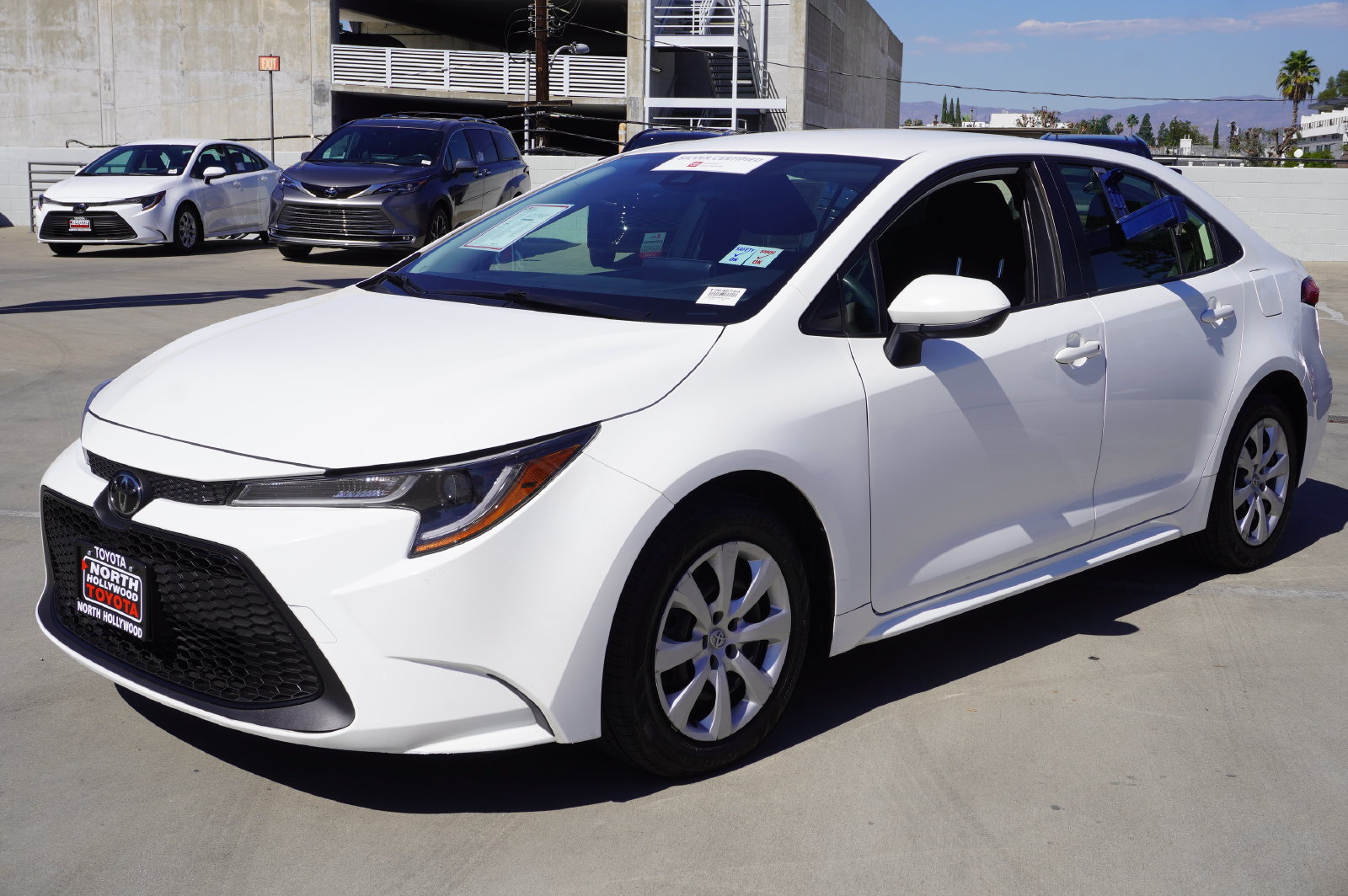 Certified 2022 Toyota Corolla LE FWD image 4