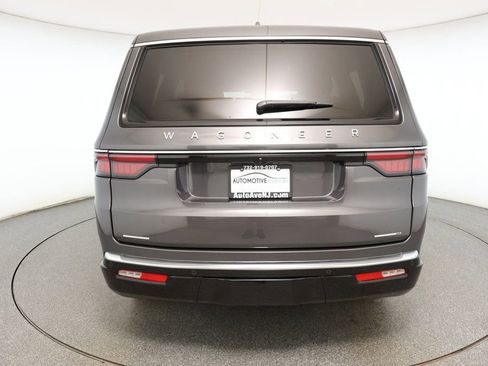 Used 2023 Jeep Wagoneer Series II w/ Premium Group I image 5