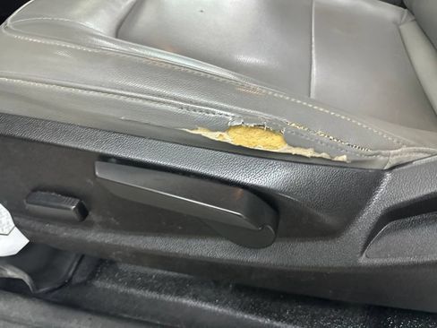 Used 2017 Chevrolet Colorado W/T RWD image 33