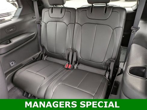 New 2025 Jeep Grand Cherokee L Limited w/ Black Appearance Package image 27