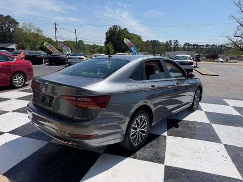 Used 2019 Volkswagen Jetta SE image 6