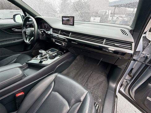 Used 2018 Audi Q7 3.0T Prestige image 37