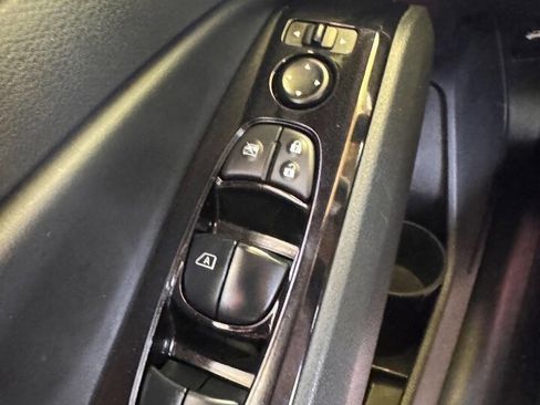 Used 2023 Nissan Altima 2.5 SV image 21