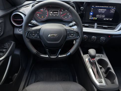 New 2026 Chevrolet Trax RS w/ Sunroof Package FWD image 11