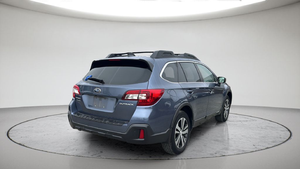 Used 2018 Subaru Outback 2.5i Limited AWD/4WD image 6