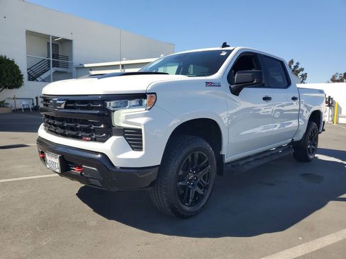 Used 2025 Chevrolet Silverado 1500 LT Trail Boss w/ Protection Package image 2