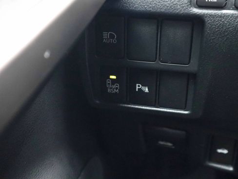 Used 2020 Lexus IS 350 F Sport image 19