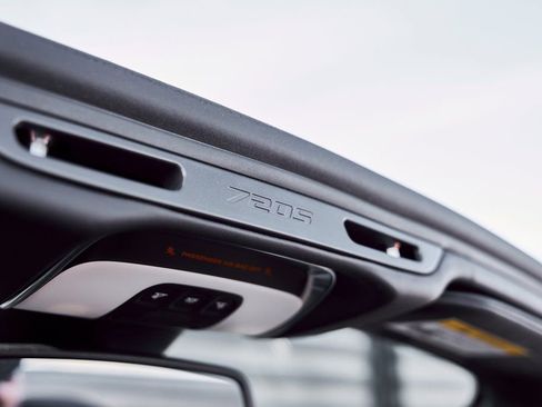 Used 2020 McLaren 720S Spider RWD image 71