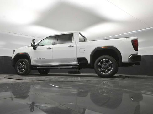 New 2026 GMC Sierra 2500 SLT w/ SLT Premium Package AWD/4WD image 37