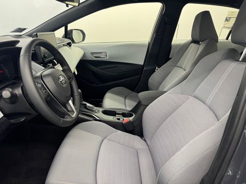 Used 2026 Toyota Corolla SE FWD image 9