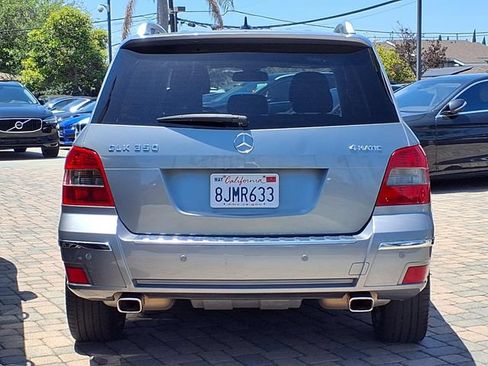 Used 2010 Mercedes-Benz GLK 350 4MATIC image 4