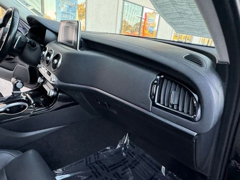 Used 2018 Kia Stinger Premium image 27