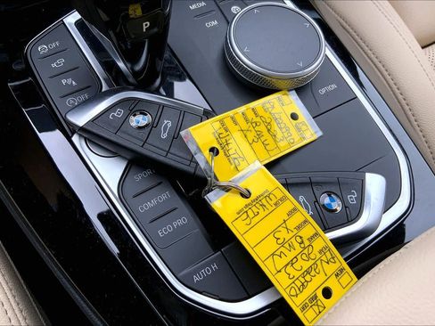 Used 2023 BMW X3 sDrive30i w/ Premium Package w/ZPA RWD image 15