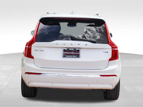 Used 2025 Volvo XC90 T8 Plus w/ Protection Package Premier AWD/4WD image 7