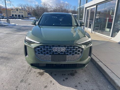 Used 2025 Audi Q5 Premium Plus w/ Premium Plus image 47