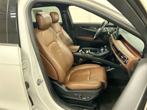 Used 2022 Lincoln Nautilus Reserve w/ Equipment Group 202A image 24