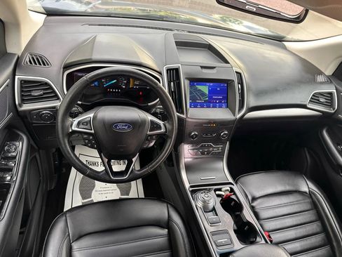 Used 2020 Ford Edge SEL w/ Convenience Package image 17
