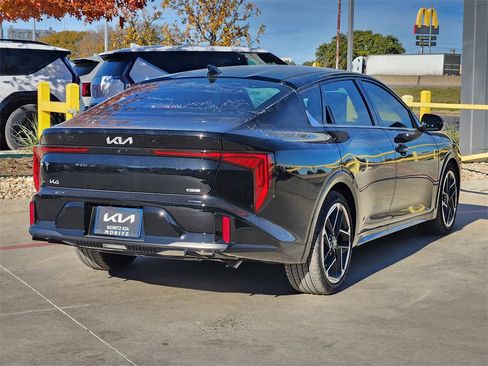New 2025 Kia K4 GT-Line image 4