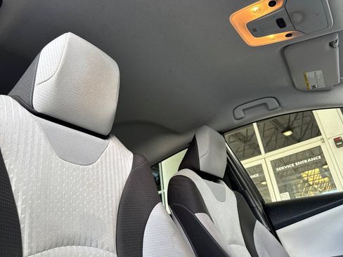 Used 2016 Toyota Prius Two FWD image 21