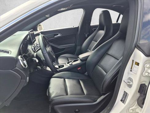 Used 2016 Mercedes-Benz CLA 250 4MATIC image 9