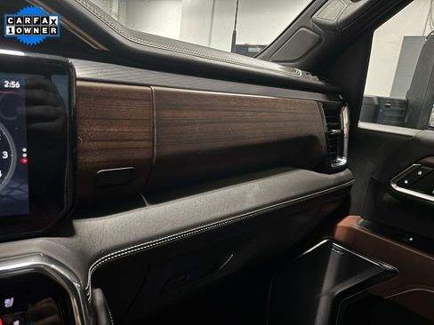 Used 2024 GMC Sierra 2500 Denali Ultimate image 24