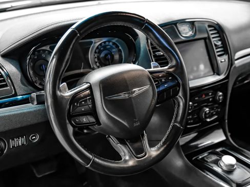 Used 2018 Chrysler 300 S AWD/4WD image 14