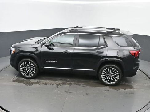 New 2026 GMC Terrain Denali w/ LPO, Floor Liner Package image 39