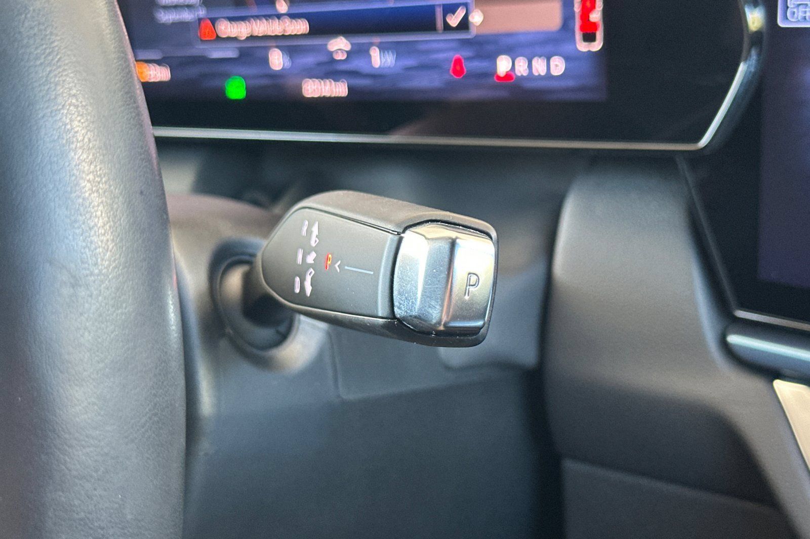 Used 2024 Chevrolet Equinox EV LT FWD image 33