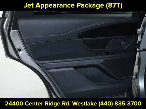 Certified 2024 Lincoln Nautilus Reserve w/ Equipment Group 202A AWD/4WD image 13