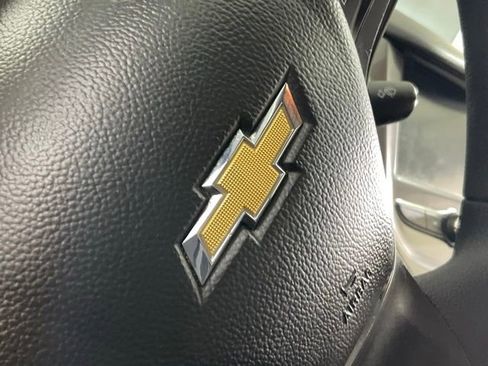 Used 2017 Chevrolet Cruze LT w/ Convenience Package image 31