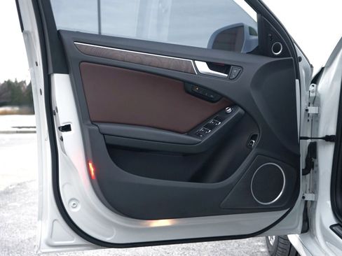 Used 2015 Audi A4 2.0T Premium Plus w/ Technology Package image 11