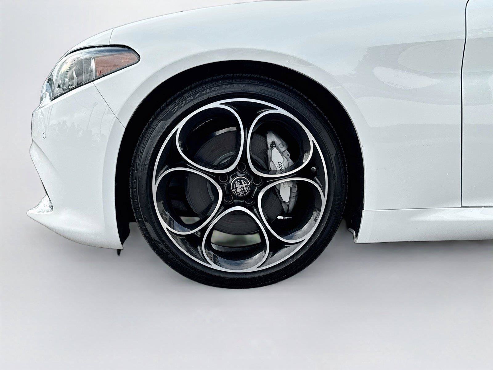 Used 2025 Alfa Romeo Giulia w/ Driving Assist Package RWD image 34
