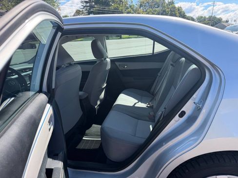 Used 2016 Toyota Corolla LE FWD image 18