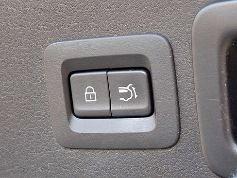 Used 2021 MAZDA CX-30 AWD 2.5 S w/ Premium Package image 32