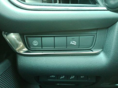 Used 2020 MAZDA CX-30 AWD w/ Premium Package image 36